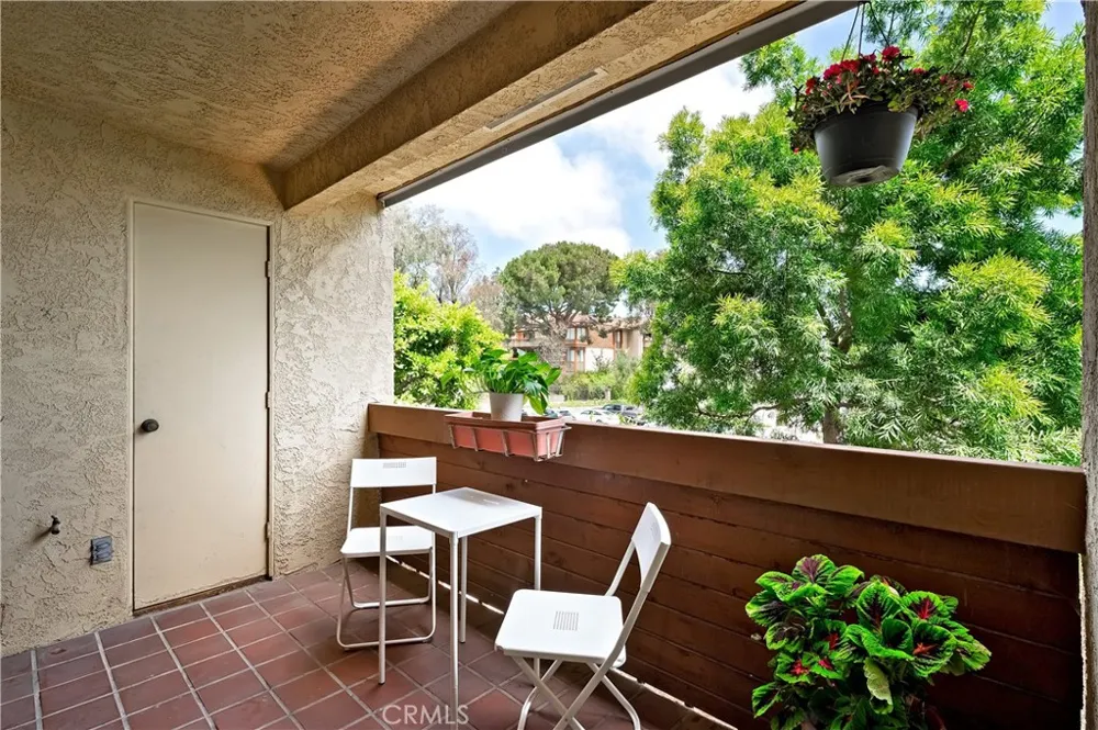 2501 Temple Ave Avenue #104 Signal Hill, CA 90755