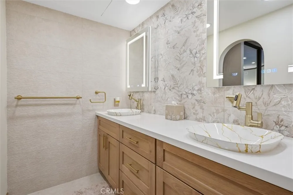 227 S Irena Avenue #1 Redondo Beach, CA 90277