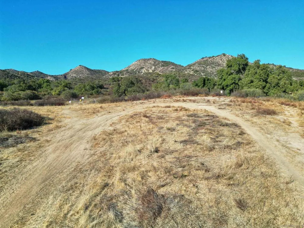 25180 Elliott Wildomar, CA 92595