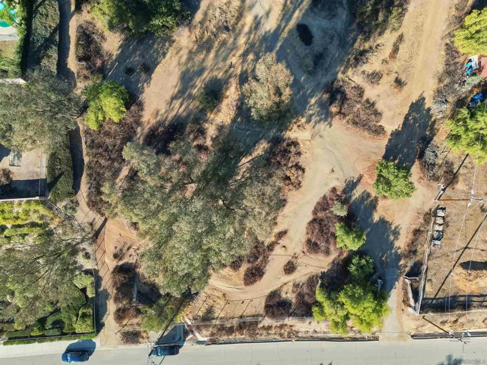 25180 Elliott Wildomar, CA 92595
