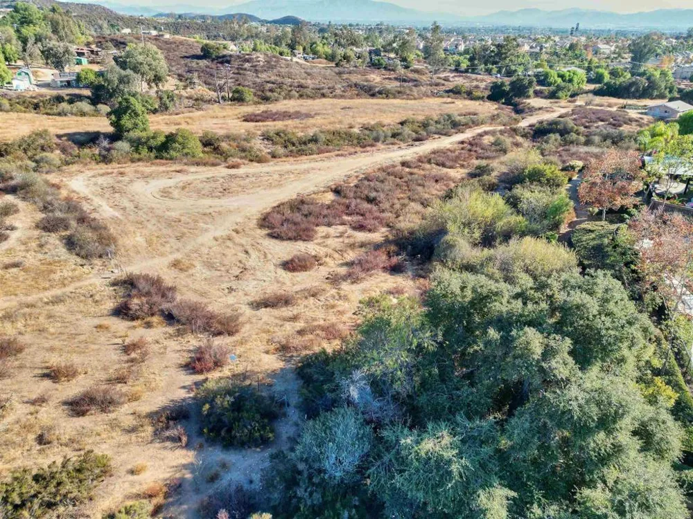 25180 Elliott Wildomar, CA 92595