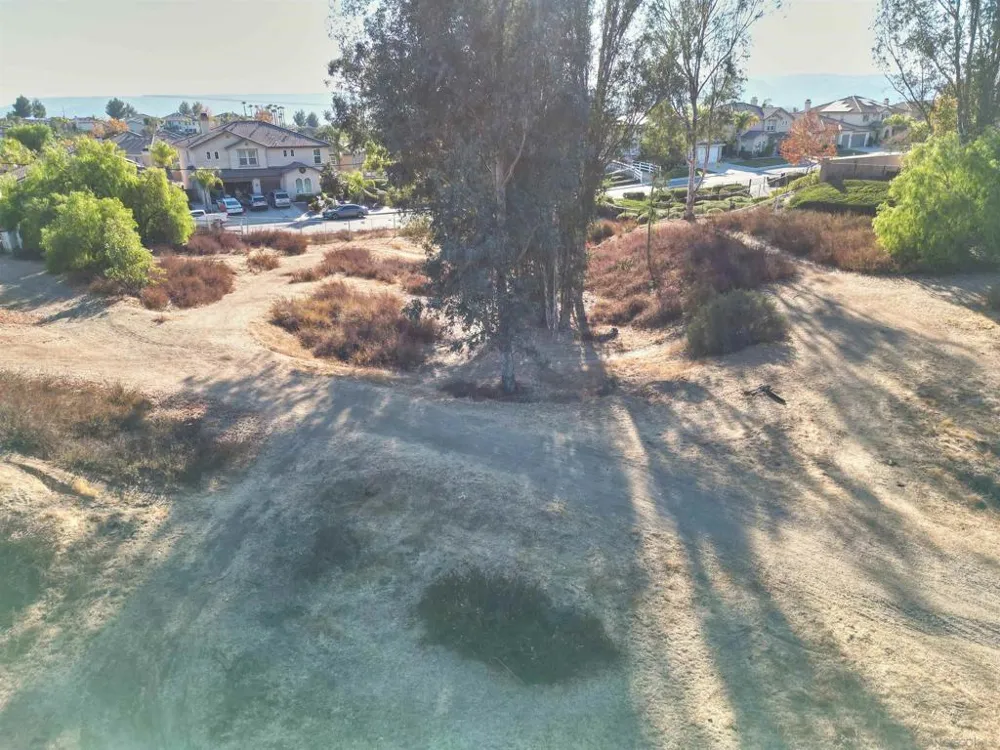 25180 Elliott Wildomar, CA 92595