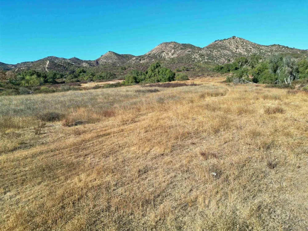 25180 Elliott Wildomar, CA 92595