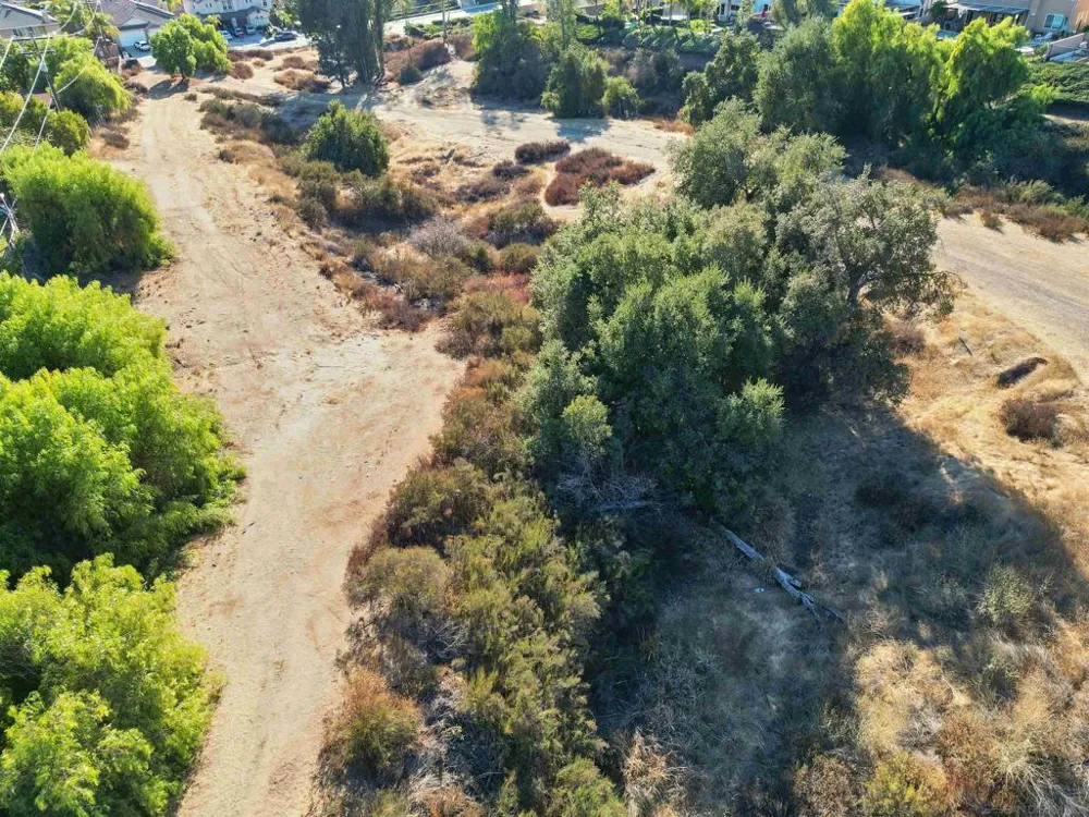 25180 Elliott Wildomar, CA 92595