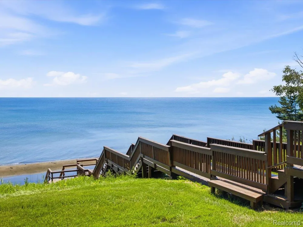 2545 Lakeshore Road Applegate Village, MI 48401