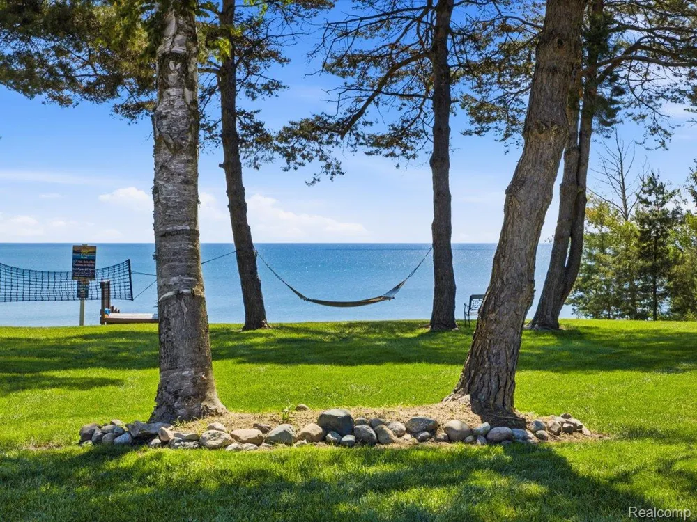 2545 Lakeshore Road Applegate Village, MI 48401