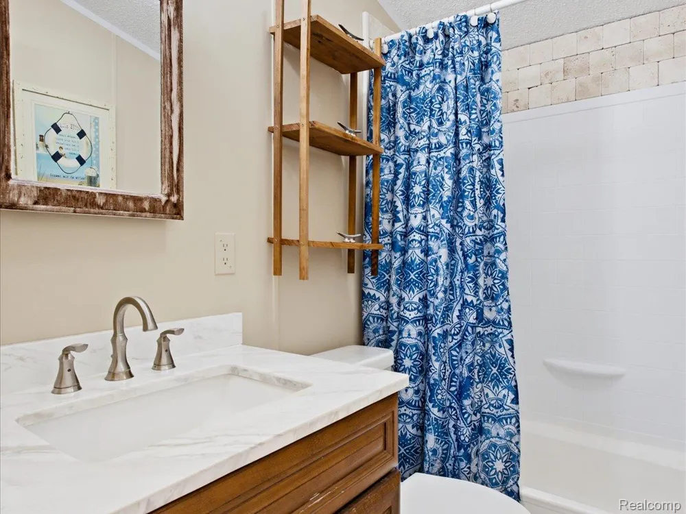2545 Lakeshore Road Applegate Village, MI 48401