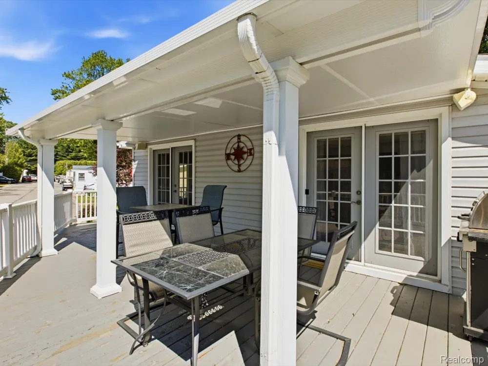 2545 Lakeshore Road Applegate Village, MI 48401