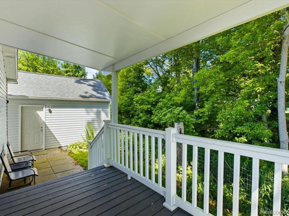 2545 Lakeshore Road Applegate Village, MI 48401