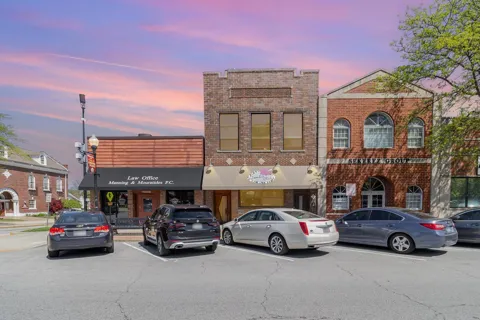 118 W Clark Street #2