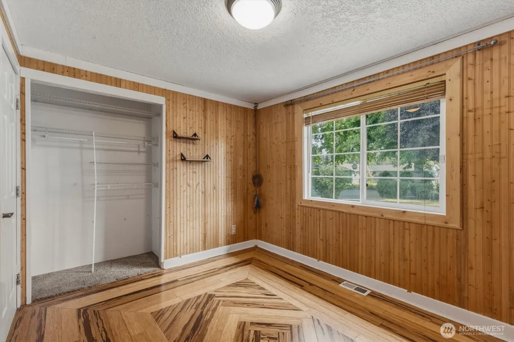 3273 Tori Lane Longview, WA 98632