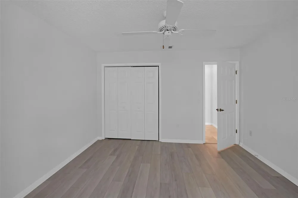 9450 MISSISSIPPI RUN Weeki Wachee, FL 34613