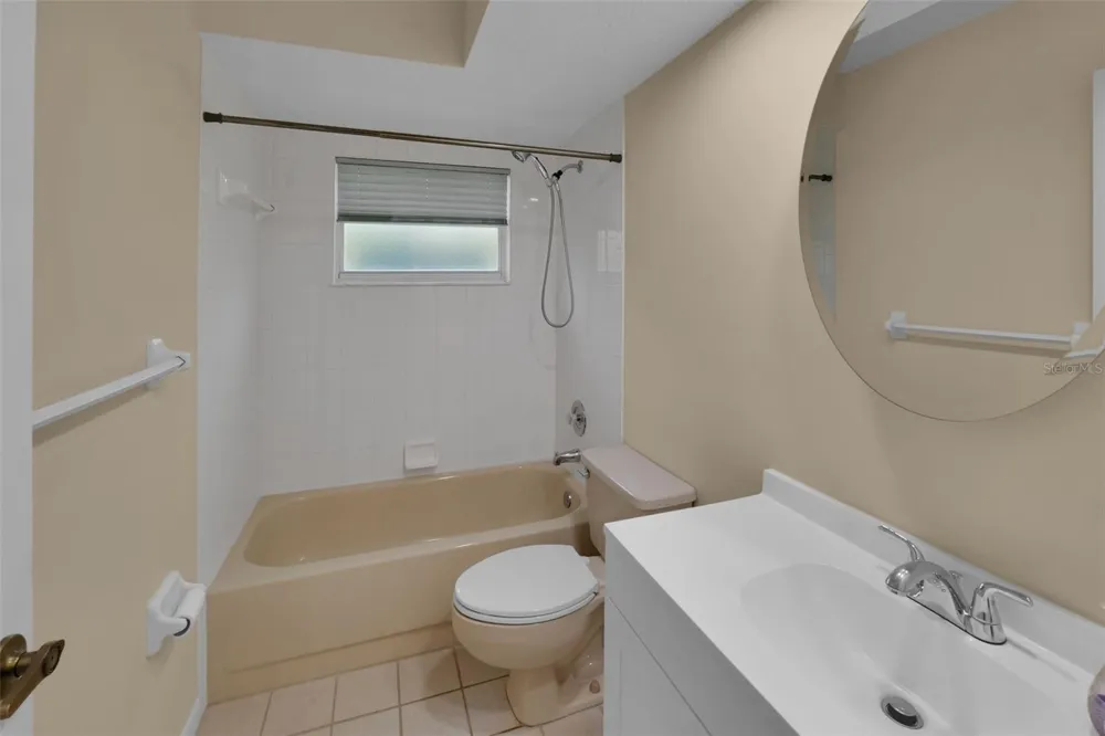 9450 MISSISSIPPI RUN Weeki Wachee, FL 34613