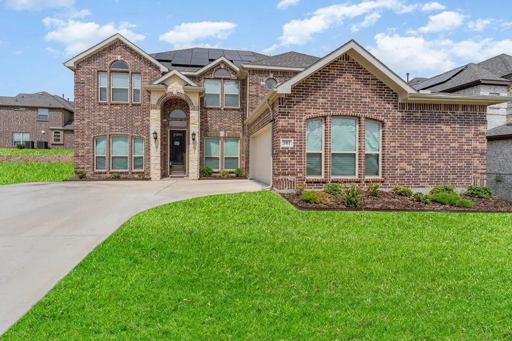 301 Calhoun Street Glenn Heights, TX 75154
