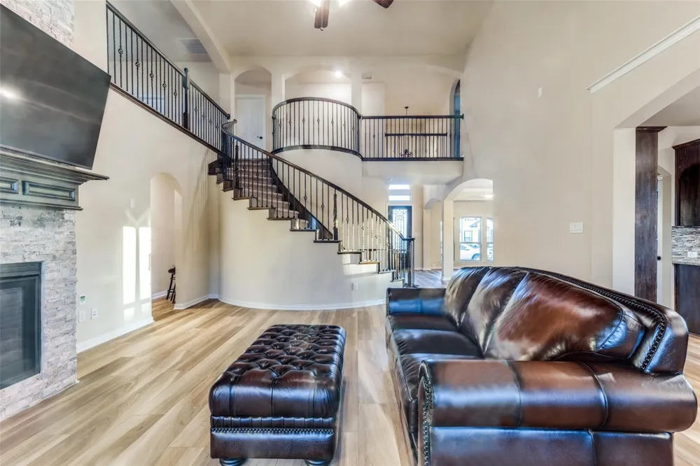 301 Calhoun Street Glenn Heights, TX 75154