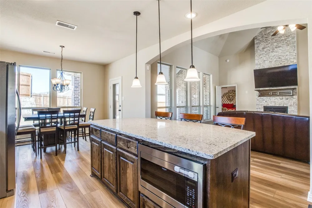 301 Calhoun Street Glenn Heights, TX 75154