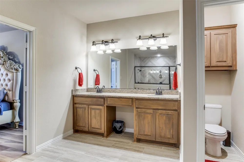 301 Calhoun Street Glenn Heights, TX 75154