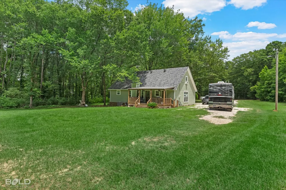 1034 Cattlemans Trail Benton, LA 71006