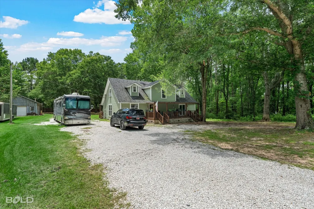 1034 Cattlemans Trail Benton, LA 71006