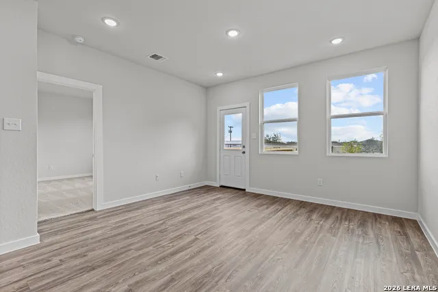 5527 Franklin Hills Von Ormy, TX 78073