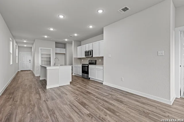 5527 Franklin Hills Von Ormy, TX 78073