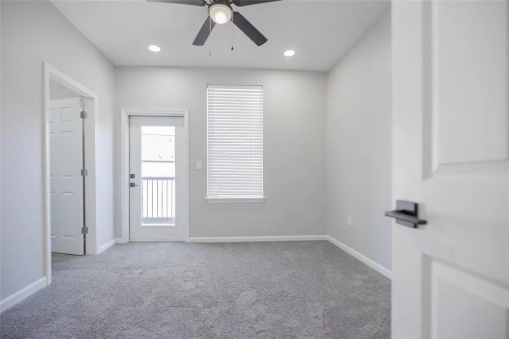 2519 Washington Street Waller, TX 77484