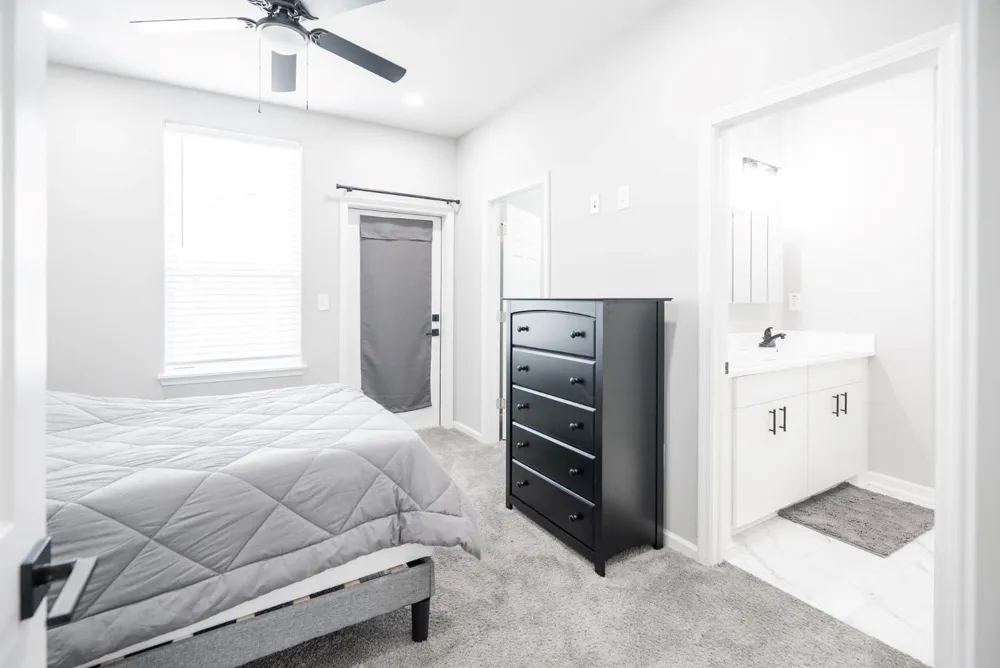 2519 Washington Street Waller, TX 77484