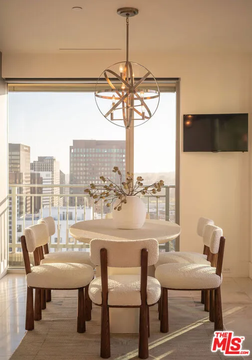 10727 Wilshire Boulevard #PH2 Los Angeles, CA 90024