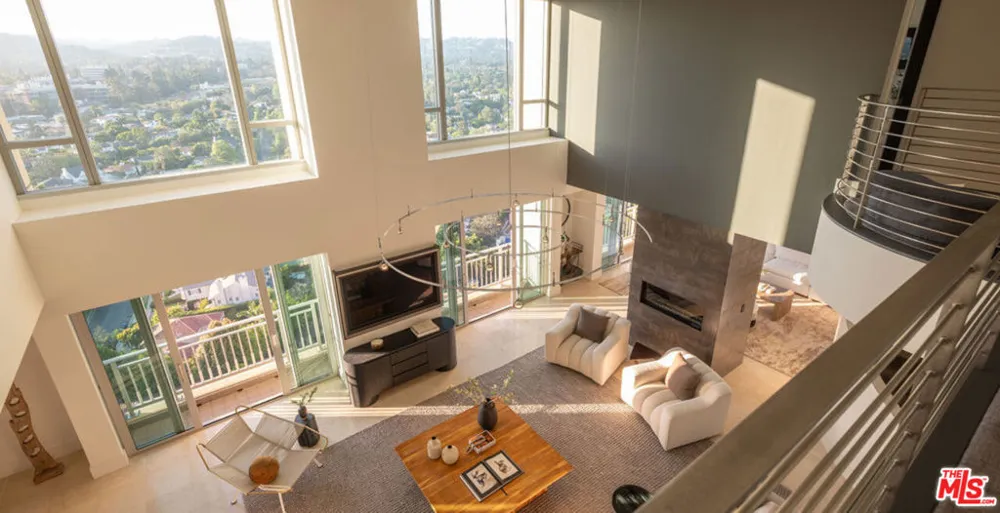 10727 Wilshire Boulevard #PH2 Los Angeles, CA 90024