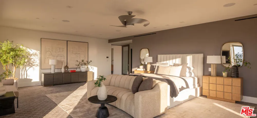 10727 Wilshire Boulevard #PH2 Los Angeles, CA 90024