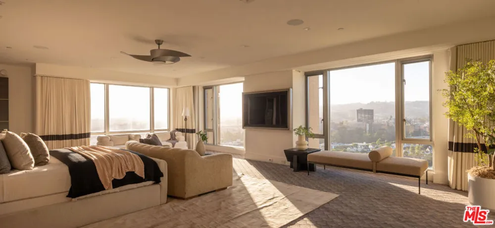 10727 Wilshire Boulevard #PH2 Los Angeles, CA 90024