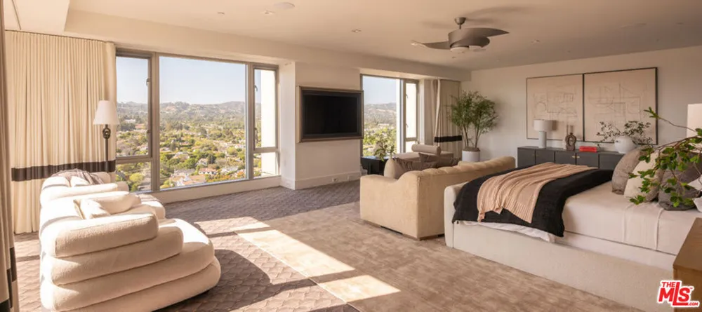 10727 Wilshire Boulevard #PH2 Los Angeles, CA 90024