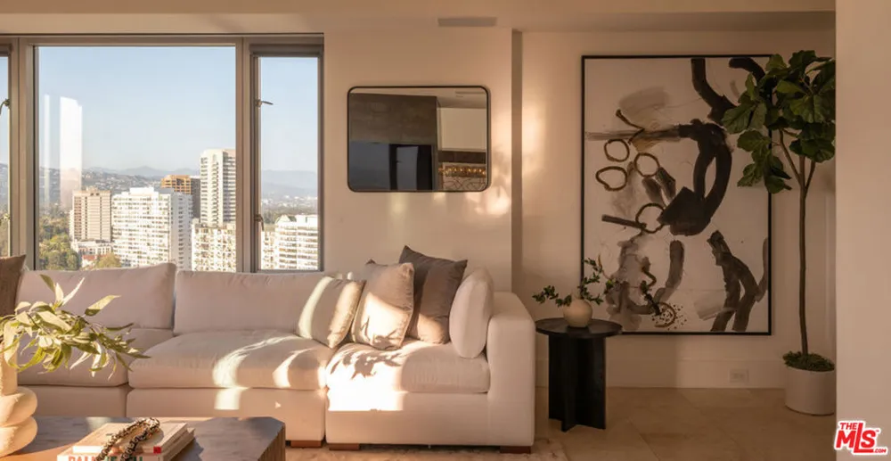 10727 Wilshire Boulevard #PH2 Los Angeles, CA 90024