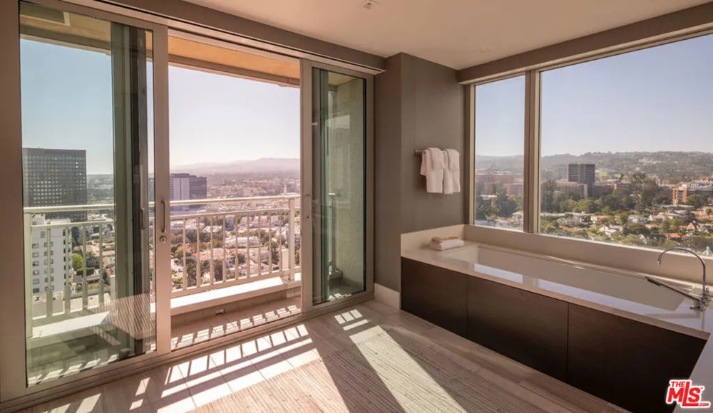 10727 Wilshire Boulevard #PH2 Los Angeles, CA 90024