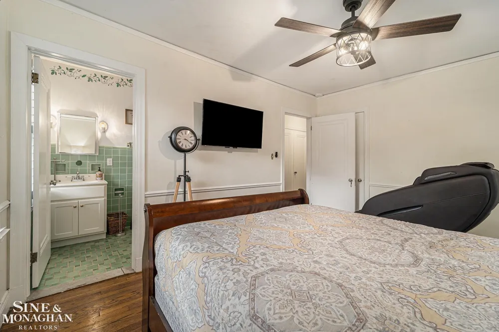 720 Trombley Road Grosse Pointe Park City, MI 48230