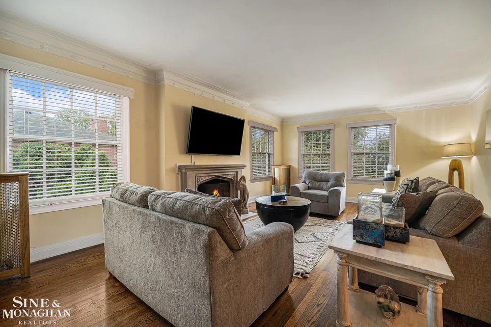 720 Trombley Road Grosse Pointe Park City, MI 48230
