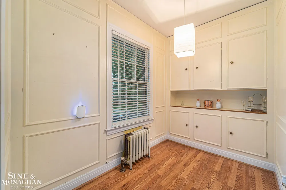 720 Trombley Road Grosse Pointe Park City, MI 48230