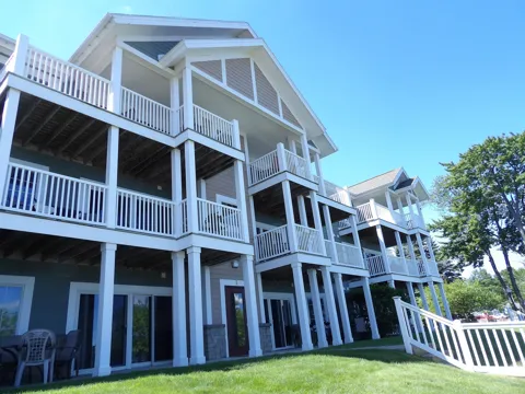 1246 Sunnyside Drive