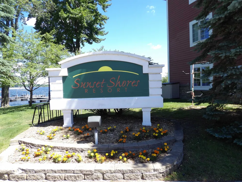 1246 Sunnyside Drive Cadillac City, MI 49601