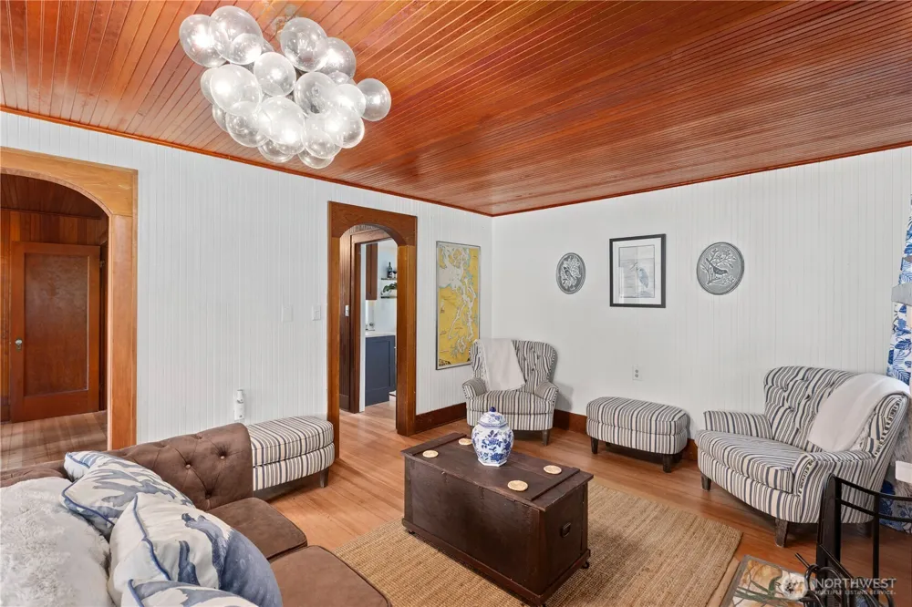 4202 L PLACE Seaview, WA 98641