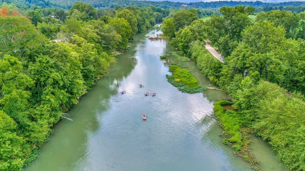 1076 Hwy 13 North Lobelville, TN 37097