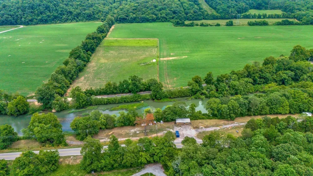 1076 Hwy 13 North Lobelville, TN 37097