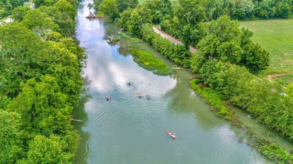 1076 Hwy 13 North Lobelville, TN 37097
