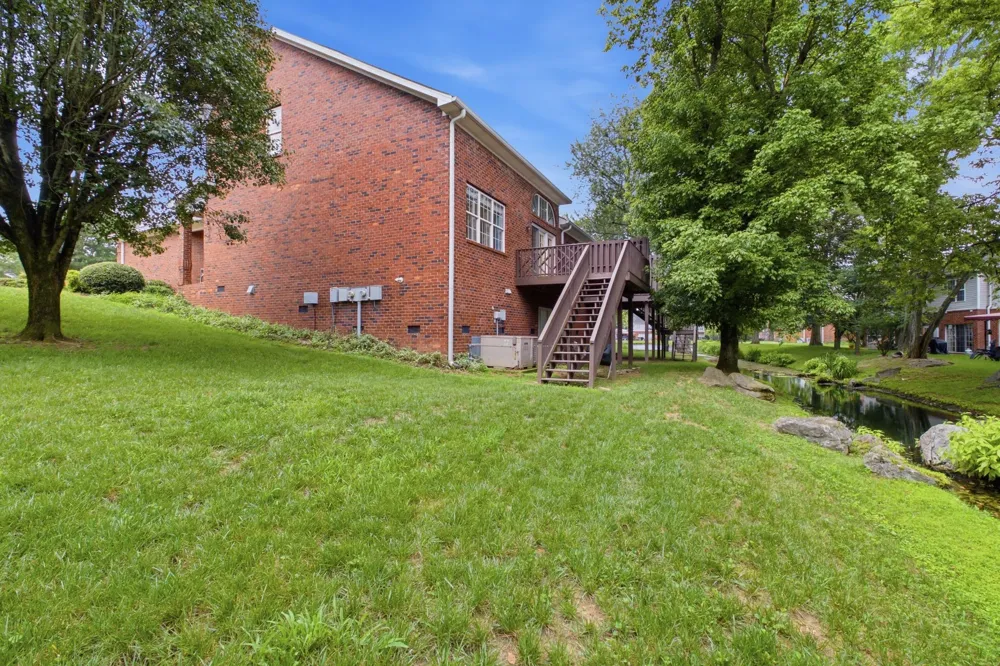 231 Green Harbor Rd #63 Old Hickory, TN 37138