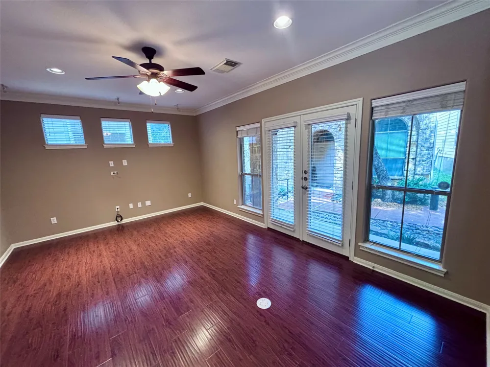 11400 W Parmer Lane #49 Cedar Park, TX 78613