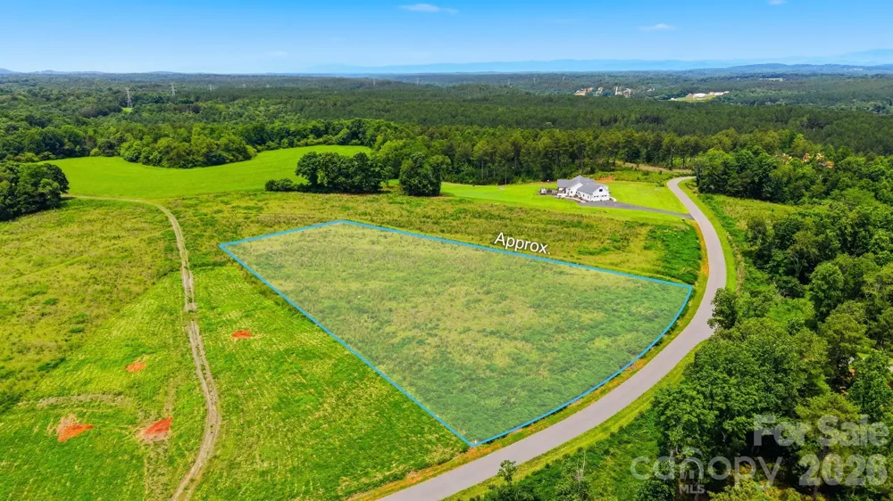 2093 Crestone Way Connelly Springs, NC 28612