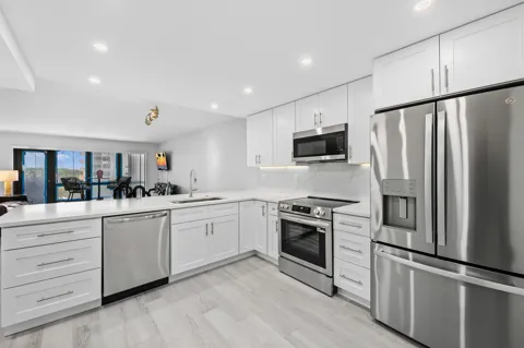 5100 Ocean Boulevard #502