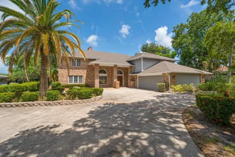 220 HARBOR VIEW LANE