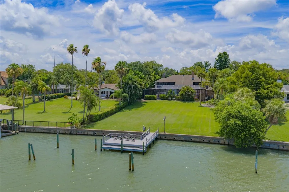 220 HARBOR VIEW LANE Largo, FL 33770