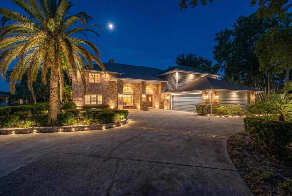 220 HARBOR VIEW LANE Largo, FL 33770